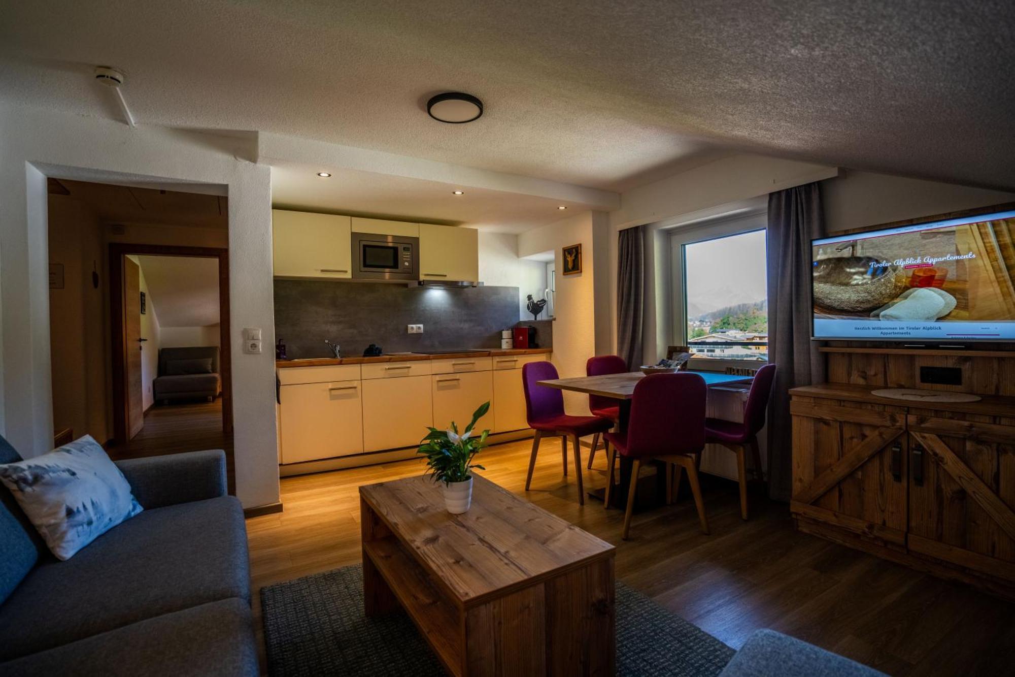 הרוואלד Tiroler Alpblick Appartements מראה חיצוני תמונה