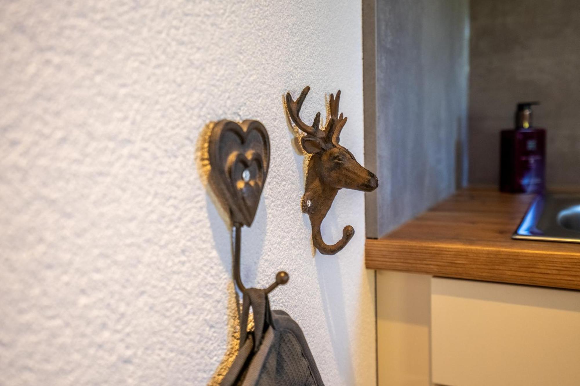 הרוואלד Tiroler Alpblick Appartements מראה חיצוני תמונה